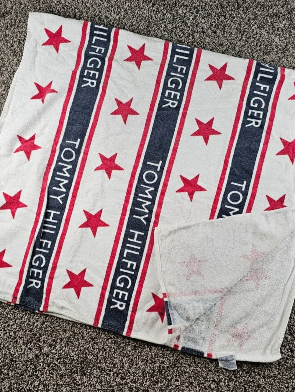 Vtg Y2K Tommy Hilfiger beach towel featuring a bold star and stripe design